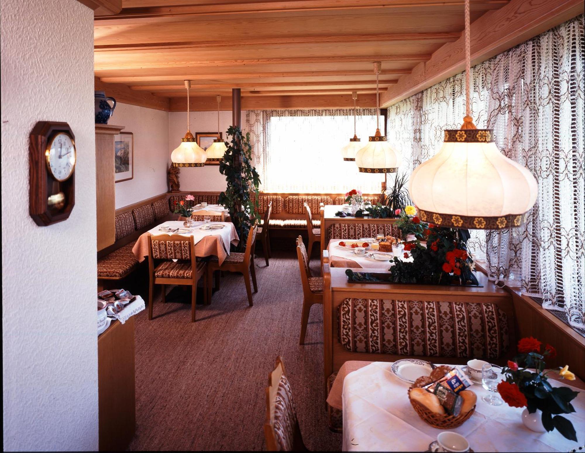 Pfoestlhof Bed & Breakfast Parcines Exterior photo